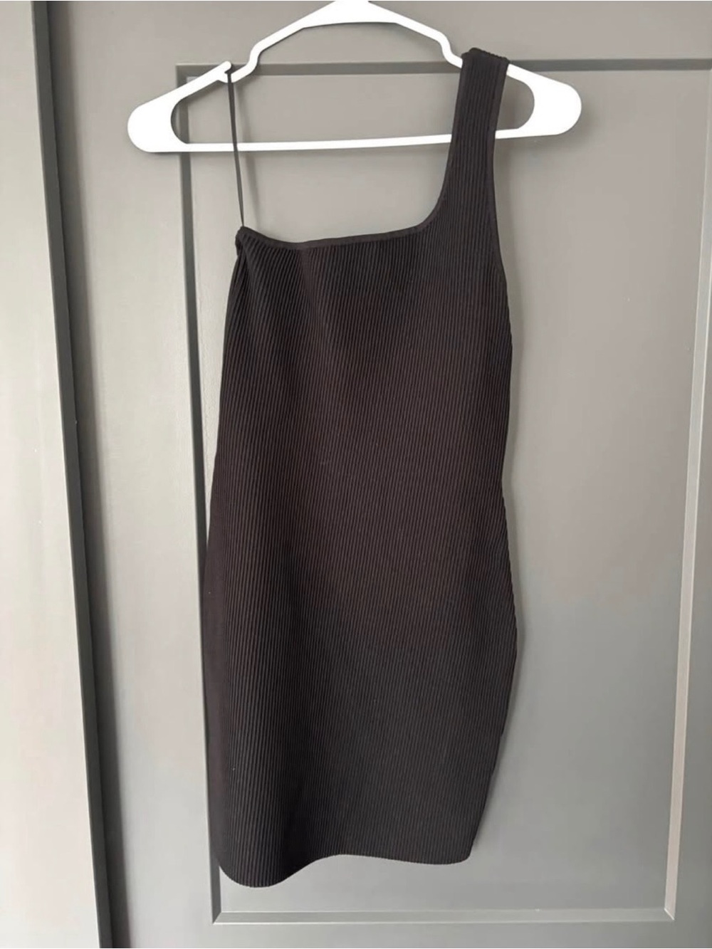 Babaton One-Shoulder Ribbed Black Dress